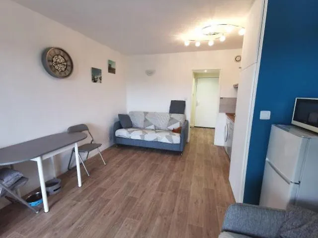 Escapade Au Port * 耶尔